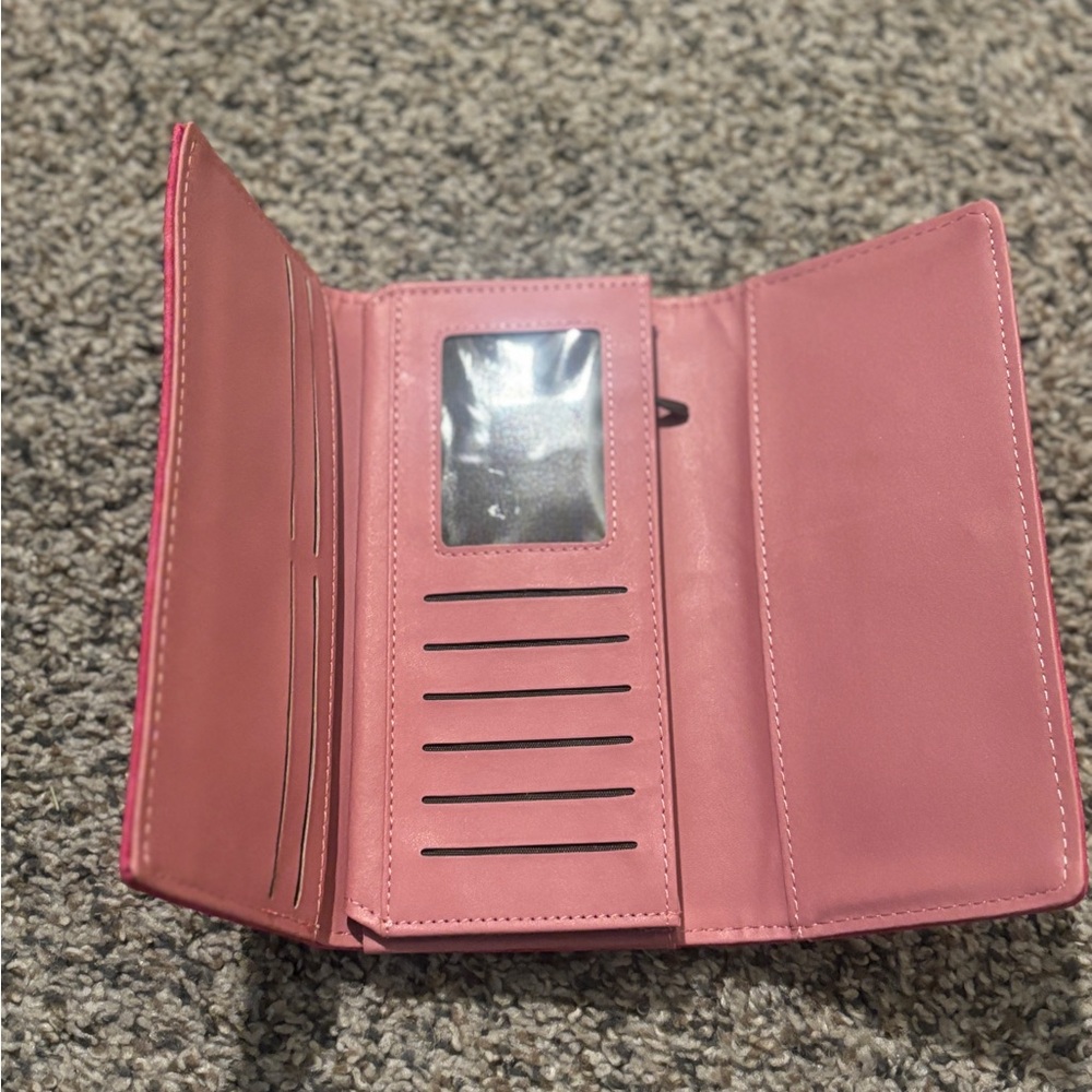 Pink soft leather Wallet - Picture 2 of 8
